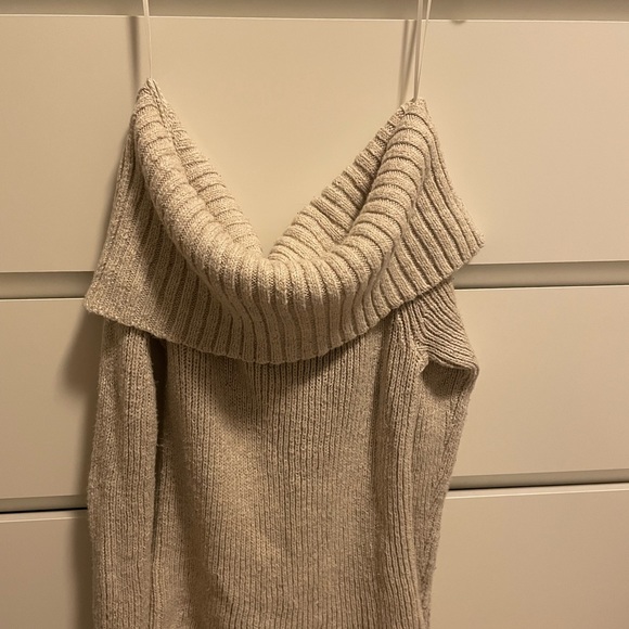 Sweater - Picture 2 of 3
